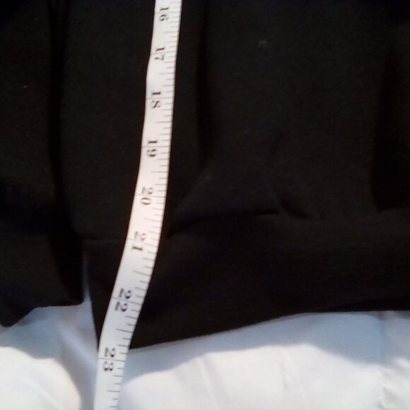 Sweater size large - Picture 4 of 5